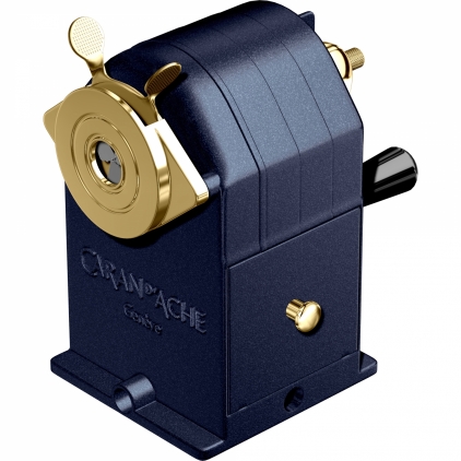 Rigla Westcott, plastic transparent, 30 cm Ascutitoare cu Cilindru si Manivela Caran dAche Metal Sharpener SE Cosmic Blue